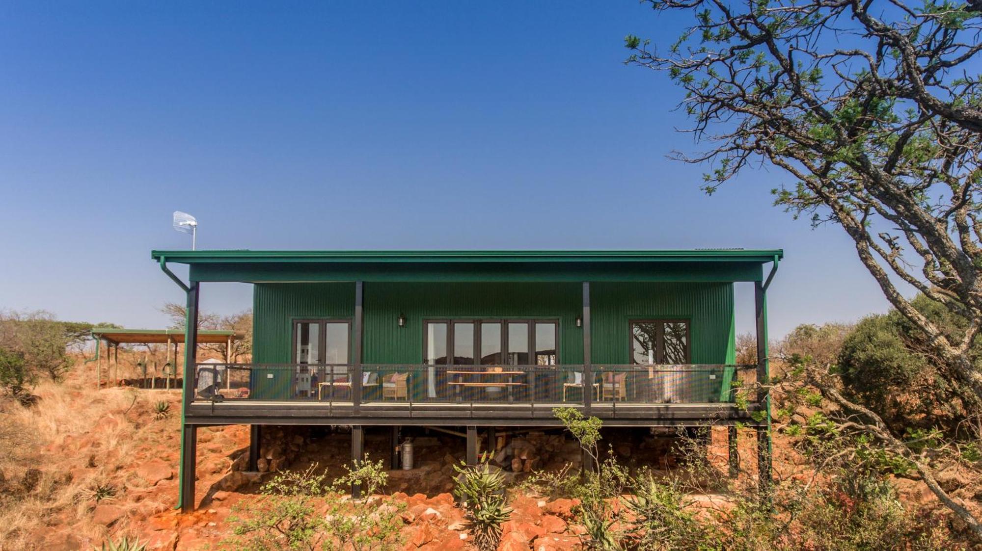 Three Tree Hill Lodge Bergville Exterior photo