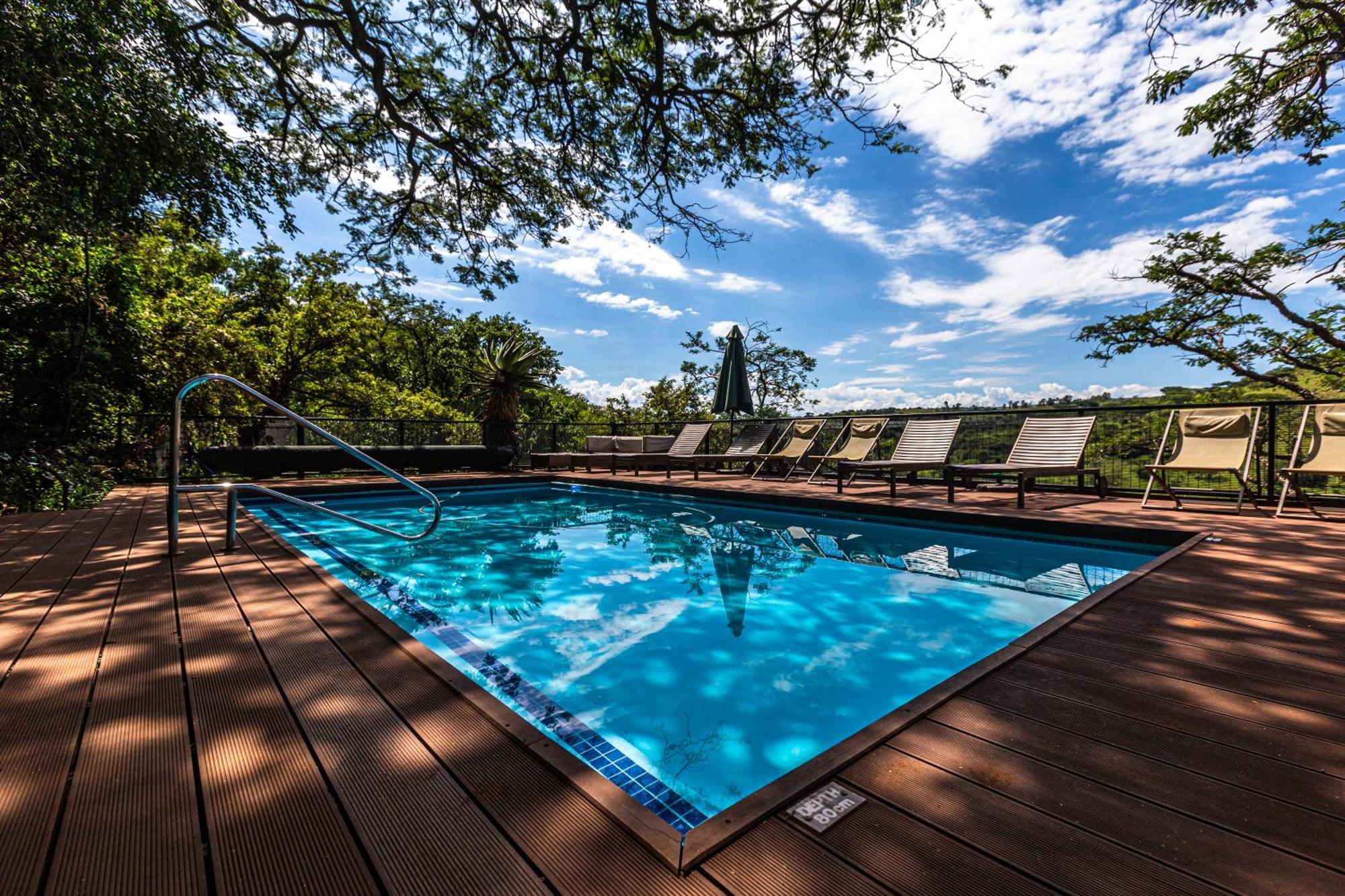 Three Tree Hill Lodge Bergville Exterior photo