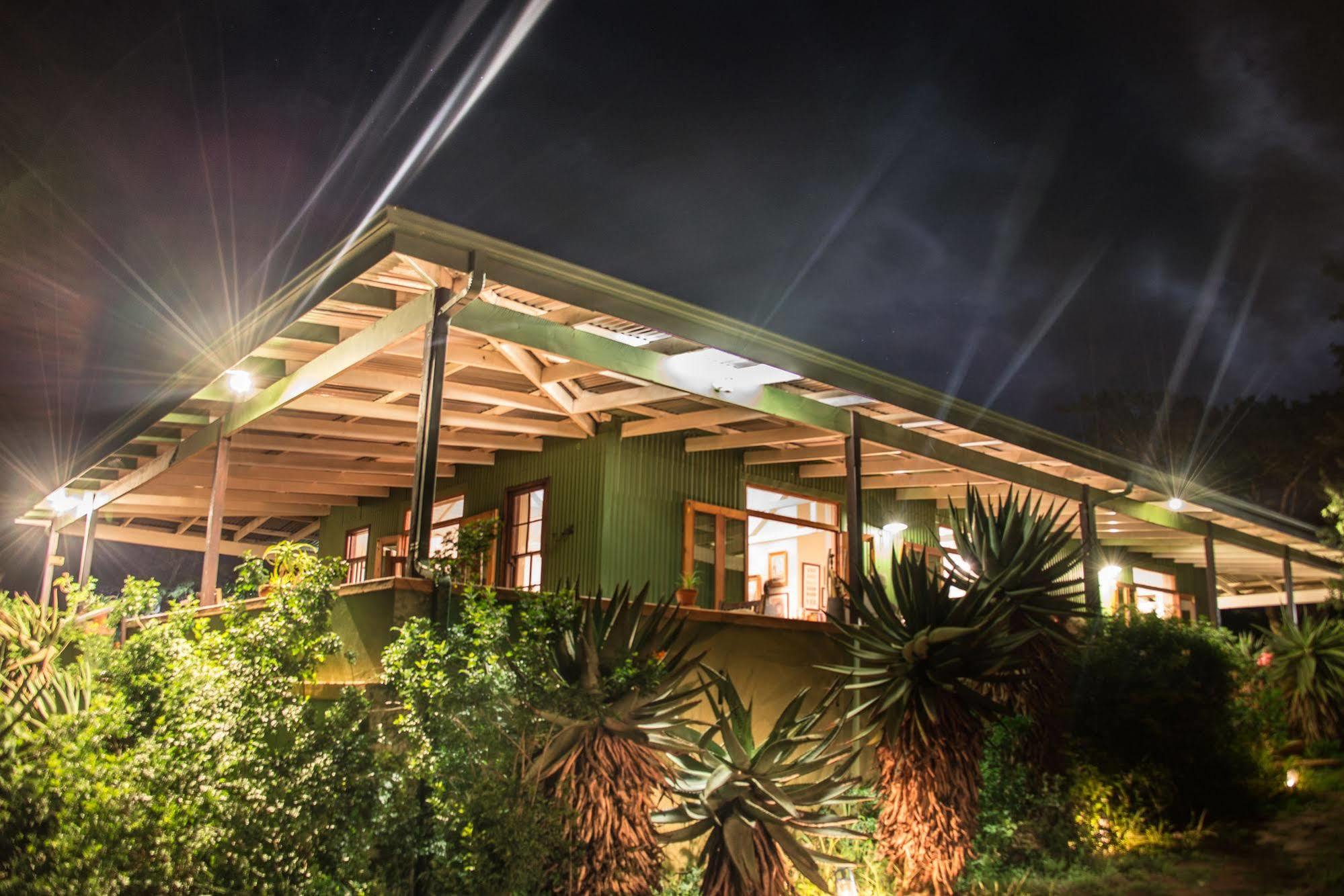Three Tree Hill Lodge Bergville Exterior photo